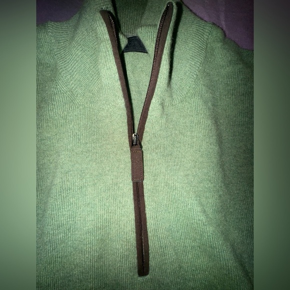 Saks Fifth Avenue COLLECTION Cashmere Quarter-Zip Sweater. Size Medium NWOT - Picture 9 of 11